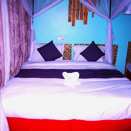 Safari Park House Bed & Breakfast Arusha Ngoại thất bức ảnh