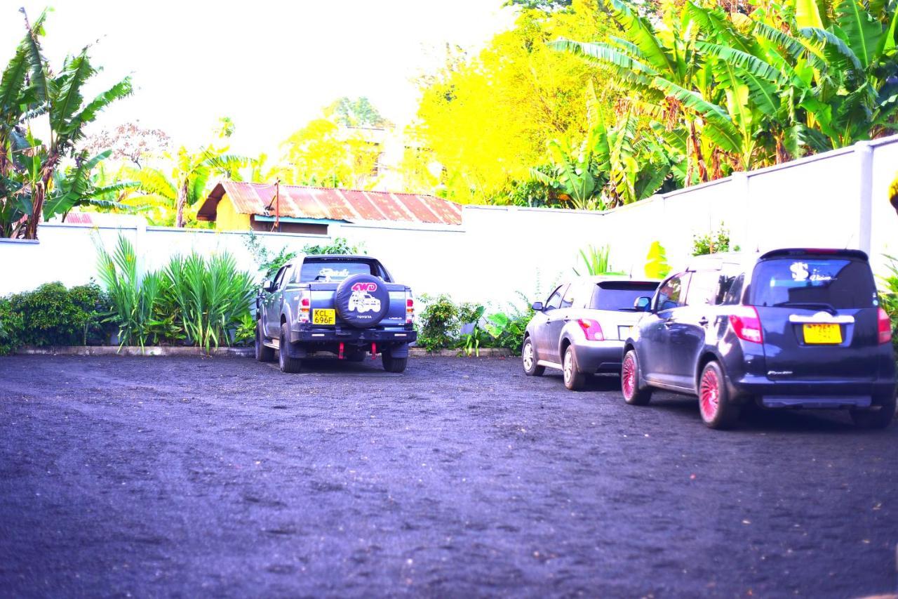 Safari Park House Bed & Breakfast Arusha Ngoại thất bức ảnh