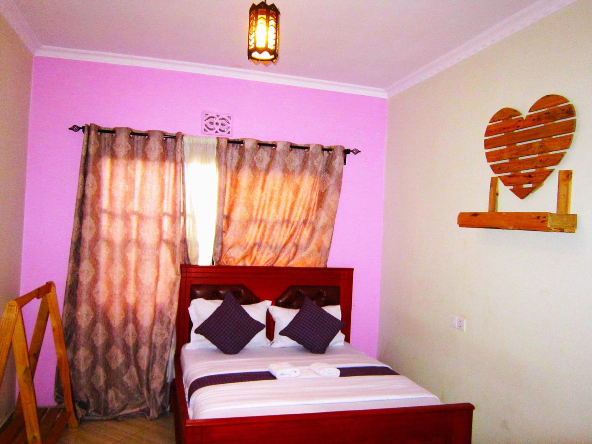Safari Park House Bed & Breakfast Arusha Ngoại thất bức ảnh